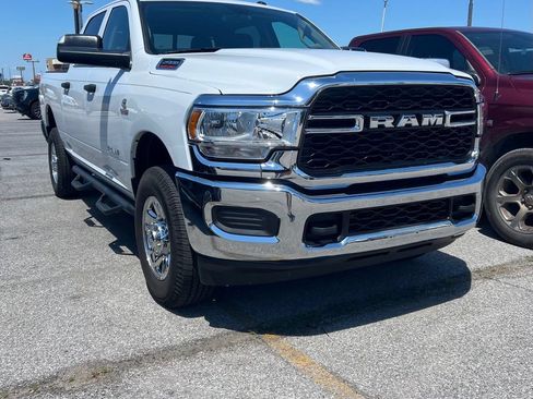 Used 2020 RAM 2500 Tradesman AWD/4WD image 1