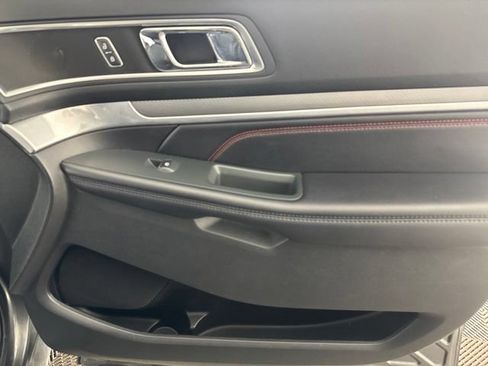 Used 2018 Ford Explorer Sport w/ Equipment Group 401A AWD/4WD image 20