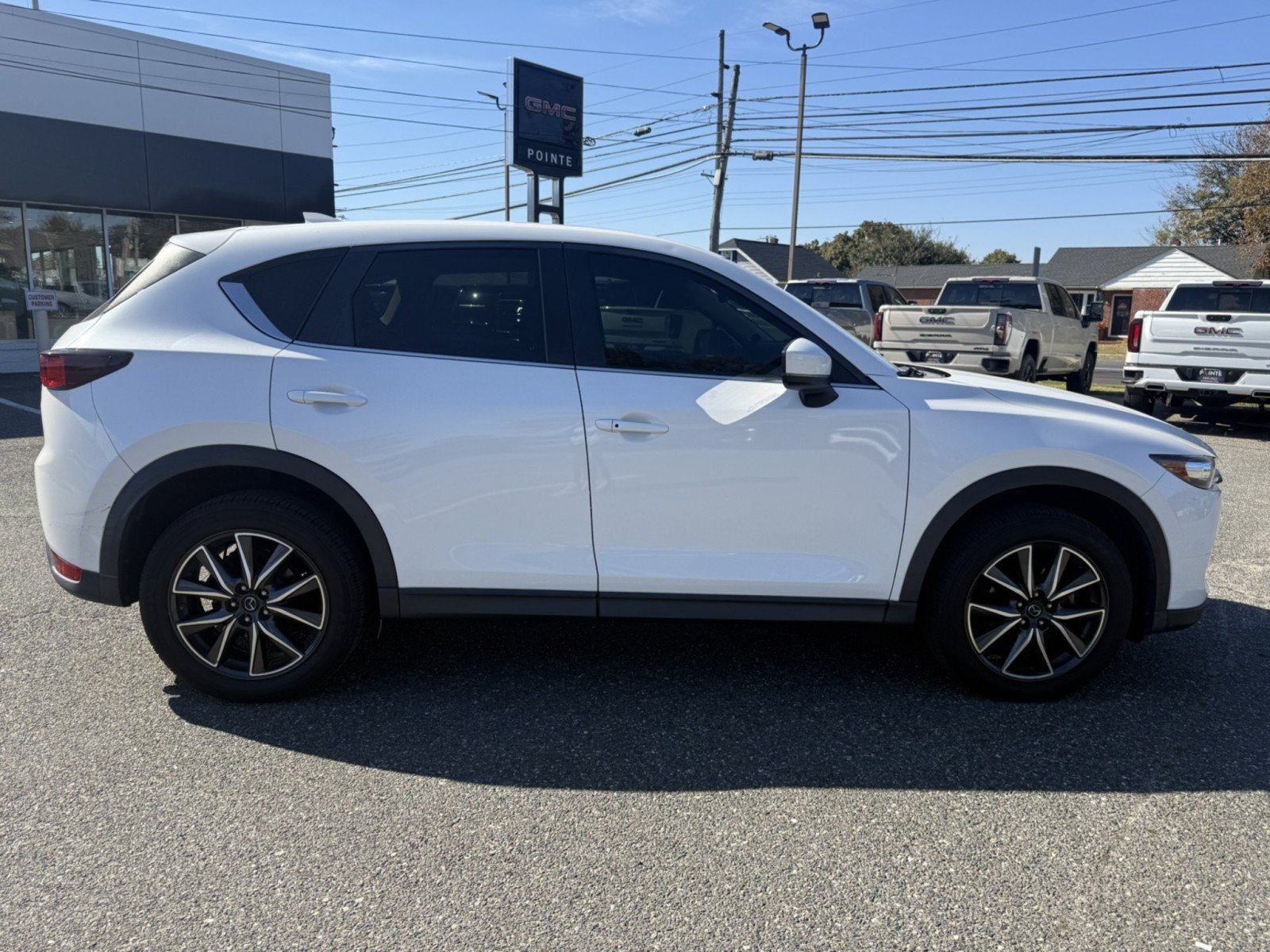 Used 2018 MAZDA CX-5 Touring w/ Preferred Equipment Package AWD/4WD image 2