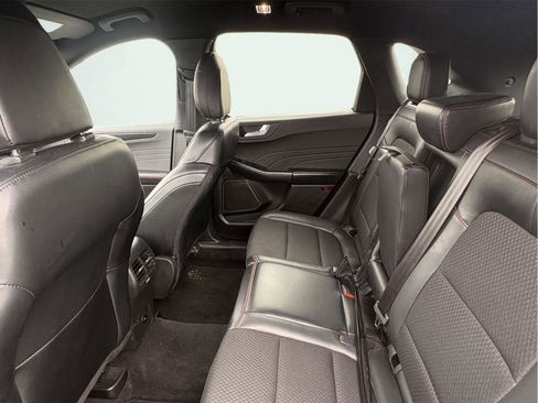 Used 2025 Ford Escape ST-Line image 31