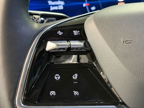 Certified 2024 Cadillac Lyriq Luxury RWD image 15