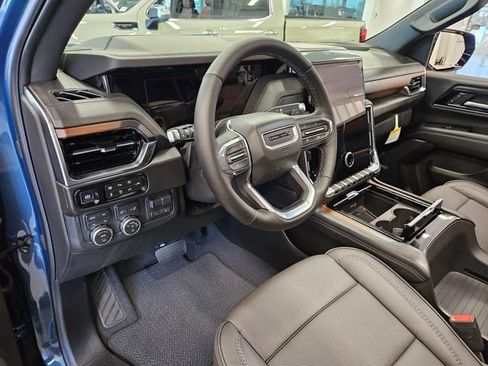 New 2026 GMC Yukon Denali w/ Sun & Power Step Package AWD/4WD image 24