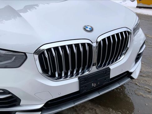 Used 2021 BMW X5 xDrive40i w/ Premium Package image 32