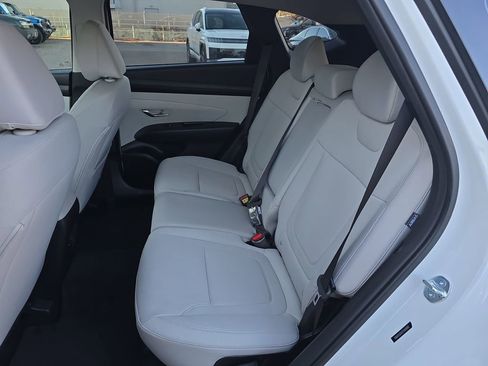 Certified 2026 Hyundai Tucson SE image 13