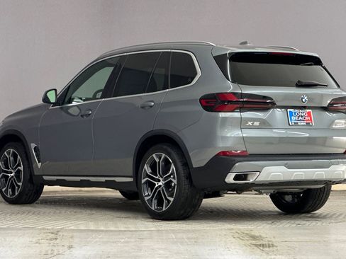 New 2026 BMW X5 sDrive40i image 3