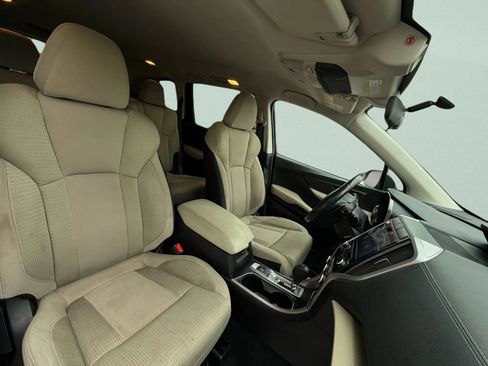 Used 2019 Subaru Ascent Premium image 9