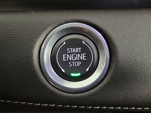 Certified 2024 Cadillac Escalade Sport w/ LPO, ONYX Package image 31