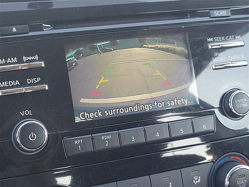 Used 2018 Nissan Rogue Sport S w/ S Appearance Package image 11