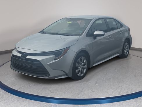 Used 2023 Toyota Corolla LE FWD image 1
