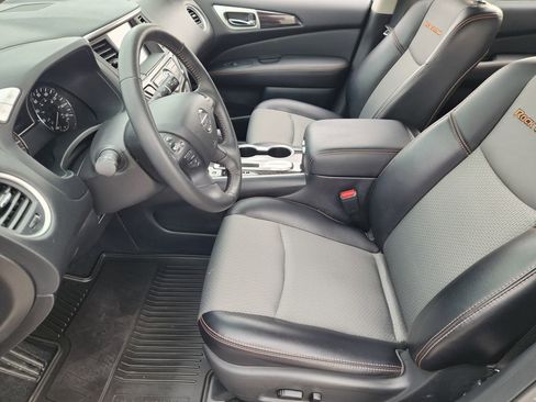 Used 2020 Nissan Pathfinder SV w/ Rock Creek Edition FWD image 10