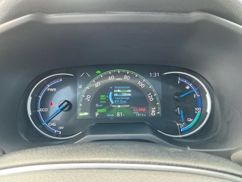 Used 2024 Toyota RAV4 SE w/ Weather & Moonroof Package AWD/4WD image 23