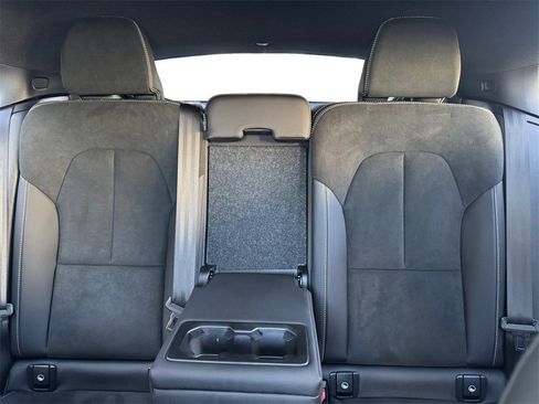 Certified 2022 Volvo C40 P8 Recharge Ultimate image 23