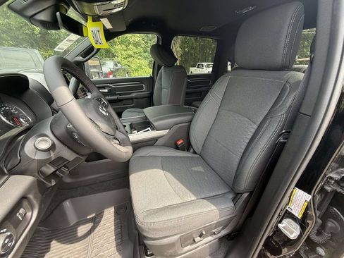New 2026 RAM 3500 Big Horn AWD/4WD image 19