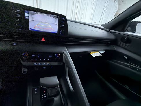 New 2026 Hyundai Elantra Sport FWD image 11