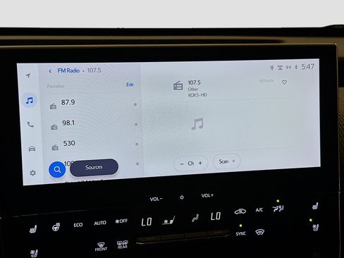 Used 2023 Subaru Solterra AWD image 21