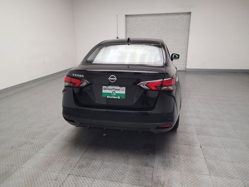 Used 2025 Nissan Versa SV FWD image 7