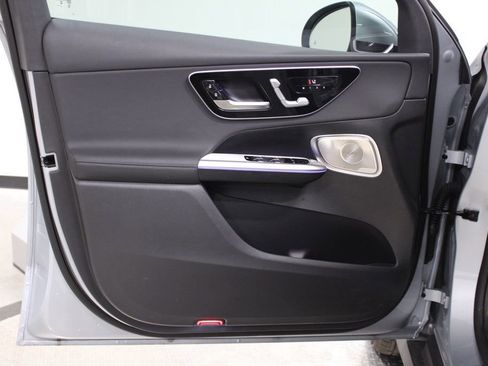 Certified 2026 Mercedes-Benz GLC 300 image 13