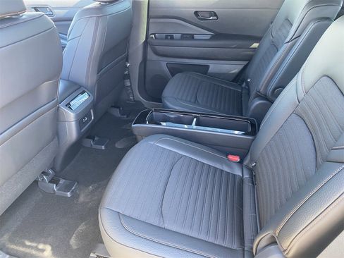 New 2025 Nissan Pathfinder Rock Creek image 18