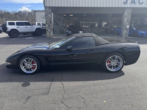 Used 2000 Chevrolet Corvette image 1