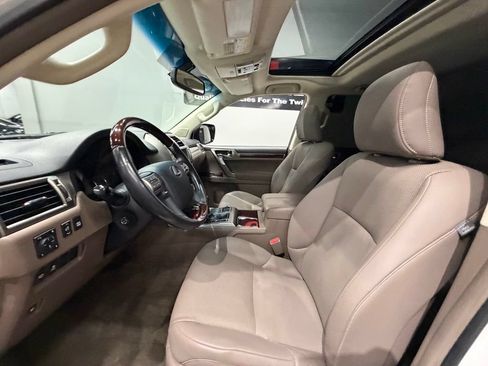 Used 2019 Lexus GX 460 Premium AWD/4WD image 19