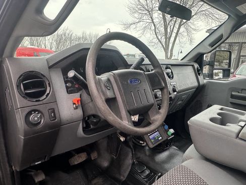 Used 2015 Ford F350 XL w/ Snow Plow Prep Package image 11