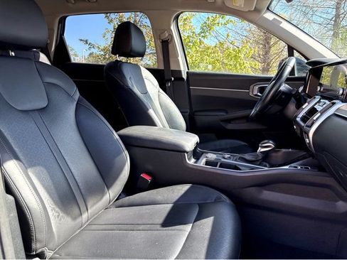 Used 2022 Kia Sorento S AWD/4WD image 28