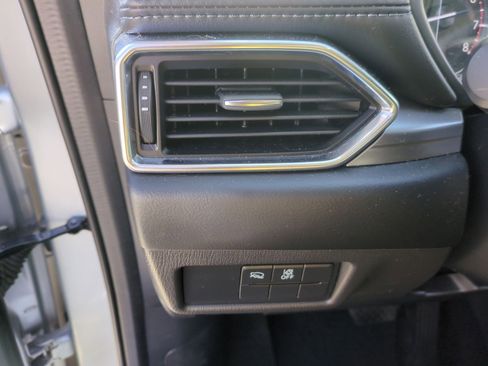 Used 2021 MAZDA CX-5 Touring image 18