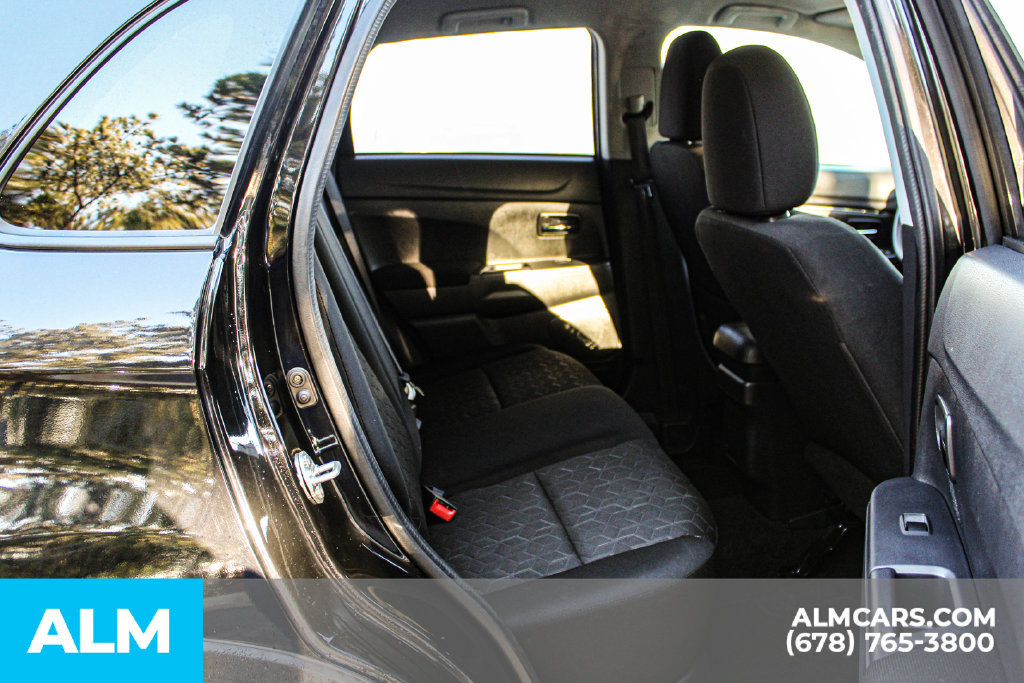 Used 2025 Mitsubishi Outlander Sport ES AWD/4WD image 17