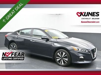 Used 2022 Nissan Altima 2.5 SV