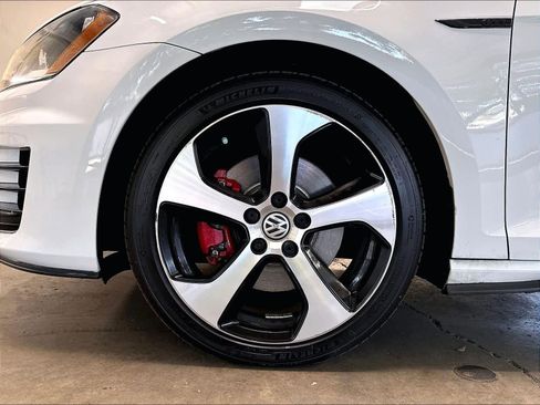 Used 2016 Volkswagen GTI S FWD image 36