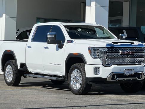 Used 2020 GMC Sierra 3500 Denali w/ Denali Ultimate Package image 2