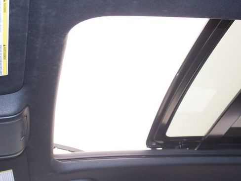 Used 2023 Cadillac XT4 Premium Luxury w/ Enhanced Visibility Package image 19