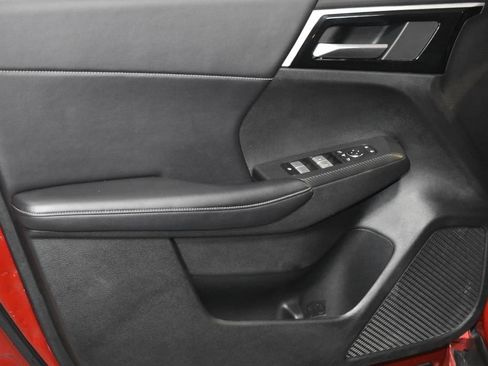 Used 2024 Mitsubishi Outlander SE image 4