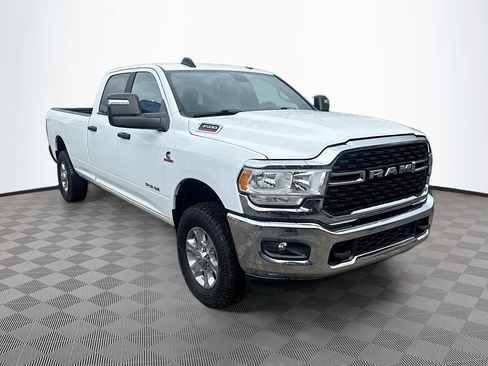 Used 2024 RAM 3500 Big Horn AWD/4WD image 4