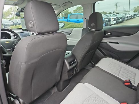 Used 2024 Chevrolet Equinox LS image 10