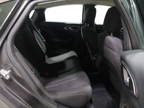 Used 2015 Chrysler 200 Limited w/ Convenience Group FWD image 21