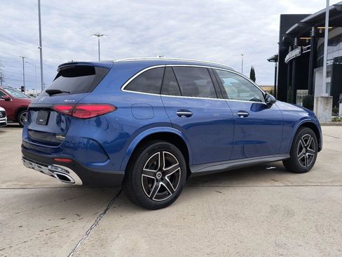 New 2025 Mercedes-Benz GLC 300 4MATIC image 4