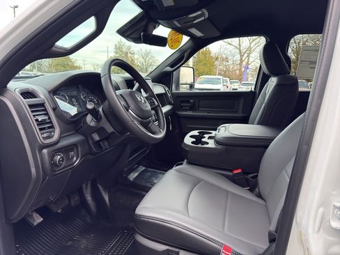 New 2026 RAM 3500 Tradesman image 16