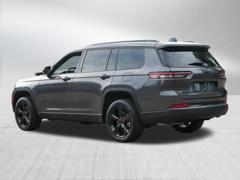Used 2023 Jeep Grand Cherokee L Laredo AWD/4WD image 5