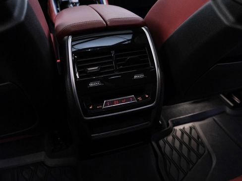 Used 2021 BMW X6 xDrive40i w/ M Sport Package image 34