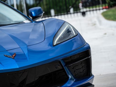 Used 2022 Chevrolet Corvette Stingray Premium Conv w/ Z51 Performance Package RWD image 12