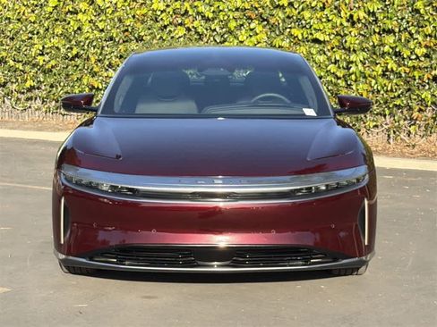 Used 2024 Lucid Air Touring image 2