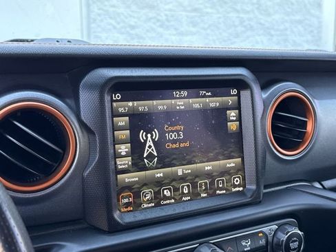 Used 2022 Jeep Gladiator Mojave w/ Trailer Tow Package image 18