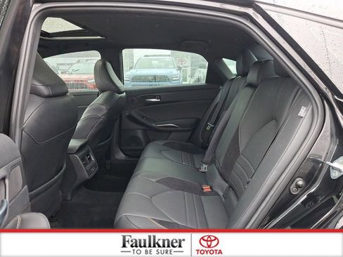 Used 2022 Toyota Avalon XSE w/ Carpet Mat Package (TMS) image 10