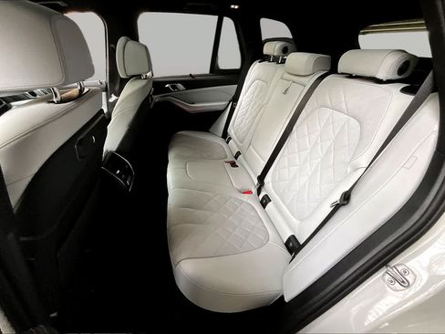 Certified 2026 BMW X5 sDrive40i w/ Climate Comfort Package RWD image 30