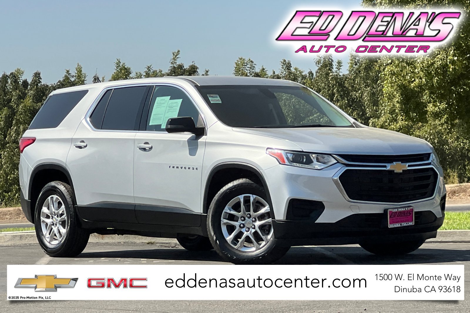 Used 2021 Chevrolet Traverse LS AWD/4WD image 1