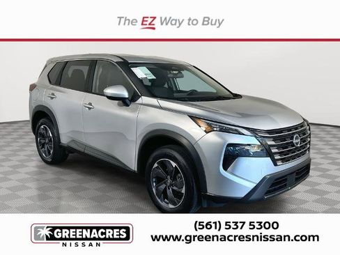 Certified 2025 Nissan Rogue SV FWD image 1