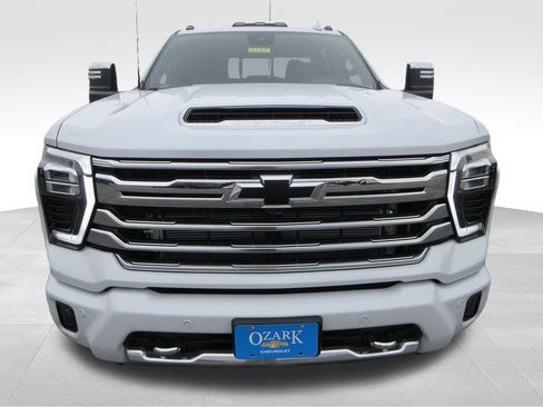 New 2026 Chevrolet Silverado 3500 High Country w/ High Country Premium Package AWD/4WD image 8