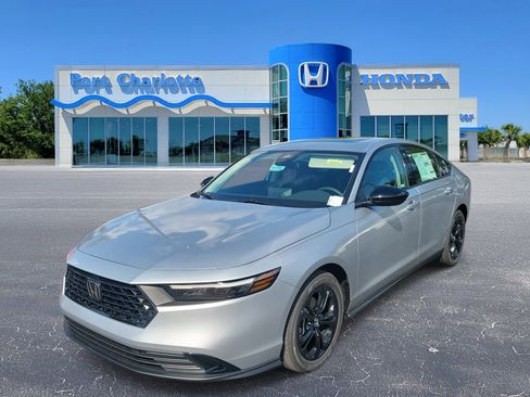 New 2025 Honda Accord SE image 3