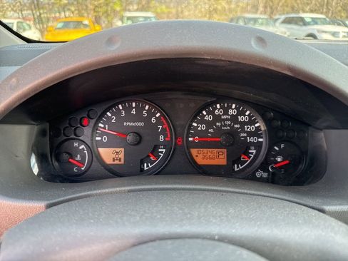 Used 2019 Nissan Frontier SV image 7